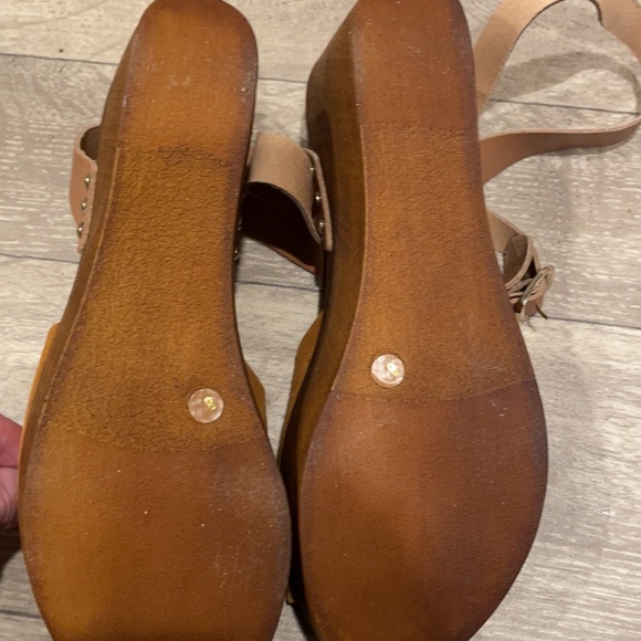 Seychelles Wooden and Suede Wedges - Picture 5 of 6